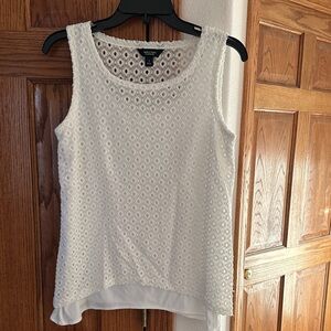 Simply Vera Vera Wang Ivory Sleeveless Eyelet Blouse